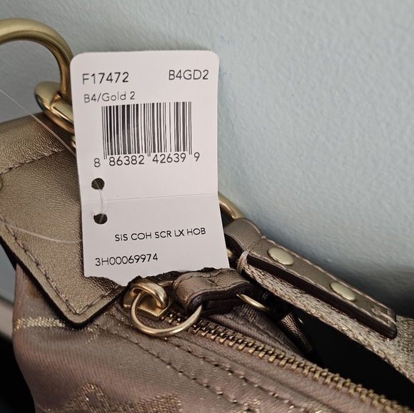 NWT Coach Poppy Lurex Hobo Signature Script - Picture 7 of 7